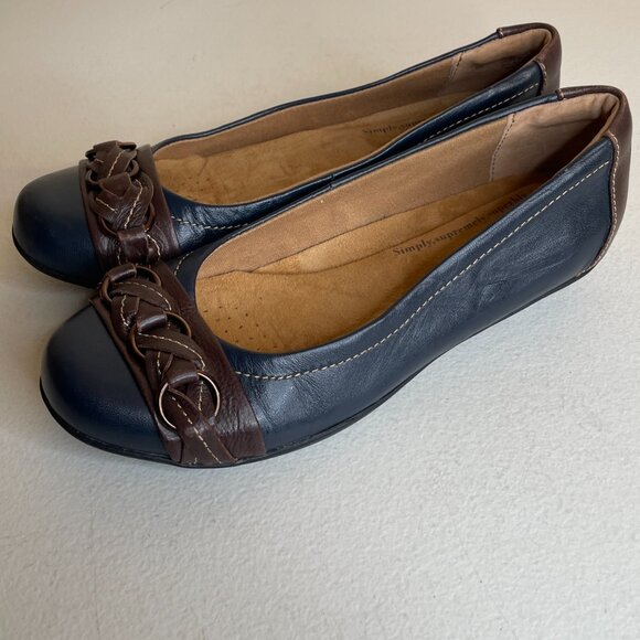 Comfortiva Softspots Posie Flats in Navy / Chocolate Size 8 - Picture 16 of 16
